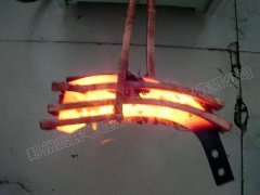 利用超音頻淬火爐對收割機(jī)刀片進(jìn)行淬火熱處理 利用超音頻淬火爐對收割機(jī)刀片進(jìn)行淬火熱處理